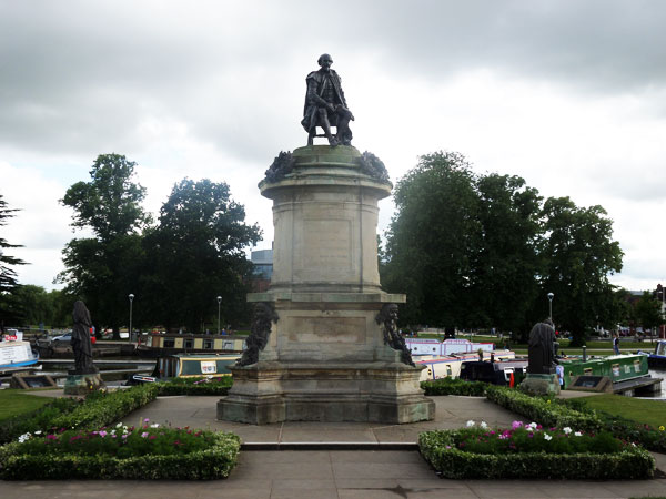 Visiting Shakespeare - My Trip to Stratford-upon-Avon